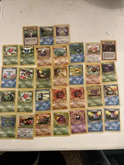 Lot Of 30 Vintage WOTC 1st Edition Pokemon Card , Base Jungle Fossil NEO Etc - Image 2