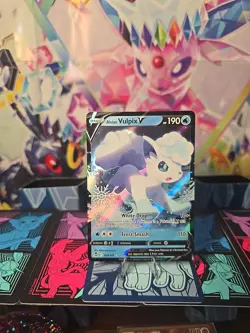 Alolan Vulpix V - (Holiday Calendar) 033/195 Miscellaneous Cards & Products Holo - Image 2