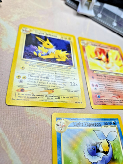 Light Eeveelutions Neo Destiny - Jolteon Vaporeon Flareon - Pokemon cards - Image 4