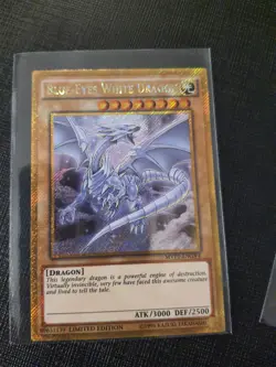 3x Blue-Eyes White Dragon Gold Secret Rare Playset MVP1-ENG YuGiOh! NM - Image 3