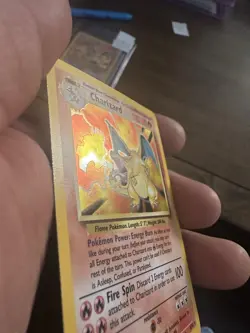 Pokemon TCG Charizard Base Set Holo Unlimited Rare Card 4/102 1995 - Image 2