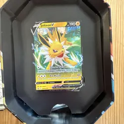 Pokemon Jolteon V Tin - OPENED Card + 5 Sealed Booster Packs Complete & Original - Image 3