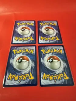 Pokemon - Celebrations promos Pikachu V Union SWSH139, SWSH140, SWSH141, SWSH142 - Image 4
