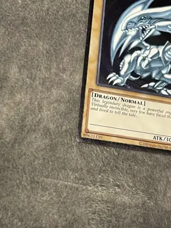 Blue Eyes White Dragon OP28-EN001 Ultimate OTS Tournament Pack 28 - Image 4