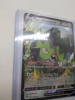 Galarian Stunfisk V - 128/189 Pokemon Holo Foil Rare Card DARKNESS ABLAZE - Image 4