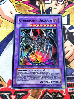 Cyberdark Dragon dp04-en014 1st Edition (VLP/LP) Super Rare Yu-Gi-Oh! - Image 1