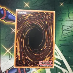 Yugioh! Blue-Eyes White Dragon LCKC-EN001 Ultra Rare 1st Edition NM - Image 2