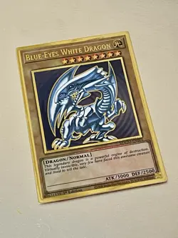 Blue-Eyes White Dragon | MAGO-EN001 | Premium Gold Rare | LP | 1st Ed | YuGiOh! - Image 2