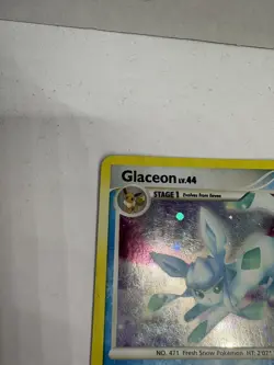 Glaceon 5/100 Pokemon Card - Holo LV 44 - Majestic Dawn - Rare - MP - Image 3