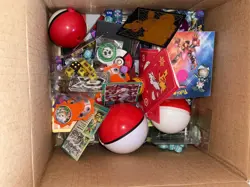 Pokemon TCG Accessory Lot; Packs, Plushies, Sleeves, Pins, Dice, Coins, Binders - Image 3
