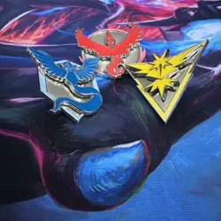 3 X Pokemon Pin Badge Mystic Valour Instinct GO Moltres Zapdos Articuno 2022 - Image 2