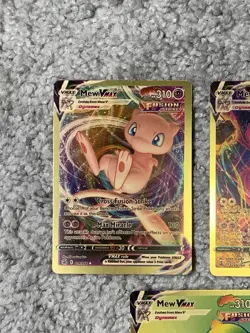 Pokemon Set of 3 Mew VMax HP310 Cross Fusion Strike Gold Foil Fan Art NM! - Image 2