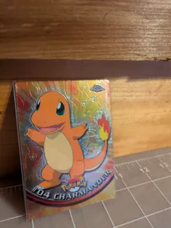Pokemon Topps Chrome #04 Charmander Foil Vintage - Image 3
