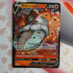 Volcarona V 021/203 SWSH07: Evolving Skies Ultra Rare Holo Pokemon TCG Near Mint - Image 1