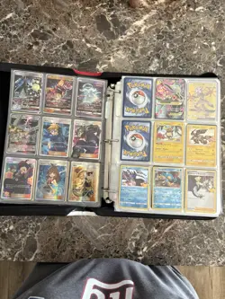 Pokemon Cards lot MASSIVE. Both binders & box are full. Mint condition - Image 4
