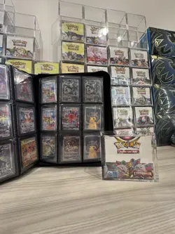 Pokemon Lost Origin Booster Box NEW SEALED WITH Acrylic case - Image 2