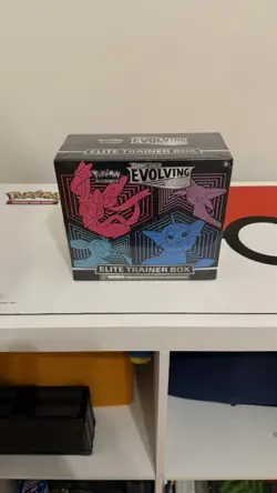 Pokemon Sword and Shield Evolving Skies ETB Factory Sealed - Image 1