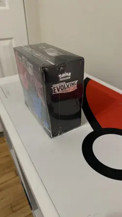 Pokemon Sword and Shield Evolving Skies ETB Factory Sealed - Image 3