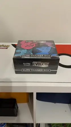 Pokemon Sword and Shield Evolving Skies ETB Factory Sealed - Image 4
