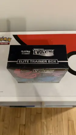 Pokemon Sword and Shield Evolving Skies ETB Factory Sealed - Image 5