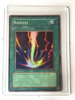 Raigeki LOB-053 YuGiOh Legend of Blue Eyes White Dragon LP - Image 1