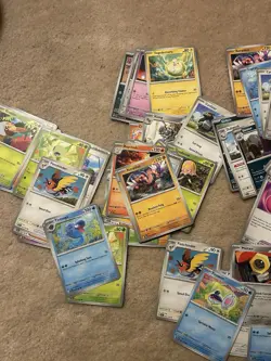 Pokemon 150+ Cards Miscellaneous Bulk Mostly English Some Japanese With holos - Image 4
