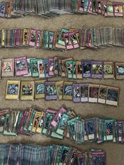Yugioh Collection Around 1300 Cards Inc 2 SDK Blue Eyes And SDJ Red eyes - Image 2