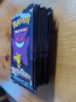 Pokemon TCG 2022 Trick Or Trade Booster Bundle 21 Booster Packs - Image 2