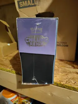 Chilling Reign Pokemon Center Elite Trainer Box - Image 4