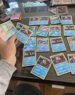 Lot of Holos and Rare pokemon - Image 5