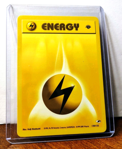 POKEMON ELECTRIC ENERGY 130/132 1ST EDITION GYM HEROES LIGHTNING ENERGY LP - Image 5