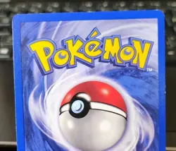 POKEMON BEEDRILL 17/102 NON-HOLO RARE BASE SET LP - Image 3
