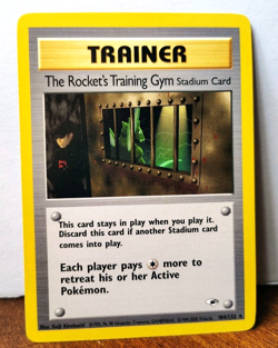 POKEMON THE ROCKET'S TRAINING GYM 104/132 RARE TRAINER GYM HEROES LP-NM - Image 1