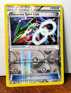 POKEMON RAYQUAZA SPIRIT LINK 87/108 REVERSE HOLO TRAINER ROARING SKIES MP - Image 1