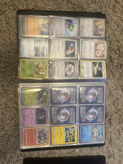 Pokemon Card Binder Bundle 400 Cards - Image 3