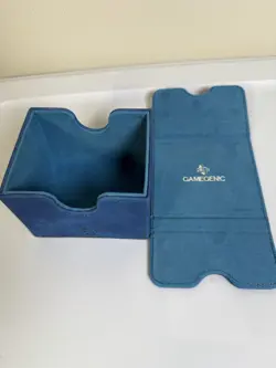 Gamegenic 100+ XL Blue Deck Sueded Magnetic Storage Pokemon Magic the Gathering - Image 4