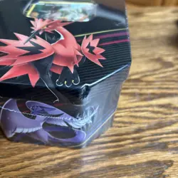 Sealed Pokemon TCG: Crown Zenith- Galarian Zapdos Tin 4 packs (damage) - Image 4