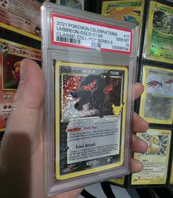 PSA 10 Umbreon Gold Star 17/17 Celebrations Holo Graded Pokemon Card - Image 3