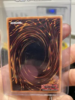 Yu-Gi-Oh! TCG Stardust Illumination Dawn of Majesty DAMA-EN051 1st Edition Ultra - Image 2