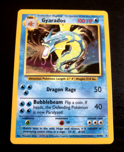 Gyarados Base Set Unlimited Holo Rare 6/102 Pokemon Card WOTC - Image 1
