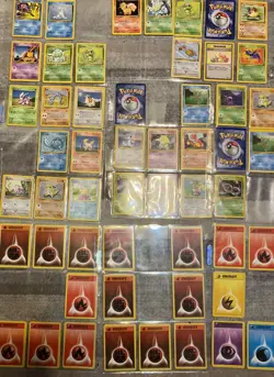 LOT OF 20 PLASTIC SLEEVES OF 1999 POKEMON CARDS GREAT PROTECTED CONDITION - Image 2