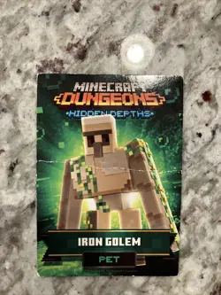 IRON GOLEM Minecraft Dungeons Arcade Card Very Rare 98/98 - CREASED! - Image 1