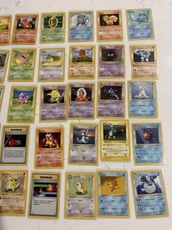 Lot of 40 Pokemon 1999 Base Set Shadowless Cards- Near Mint/ Light Play LOT #19 - Image 4