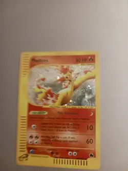 Holographic Moltres Skyridge Holo Rare Pokemon Card Near Mint Condition Rare - Image 2