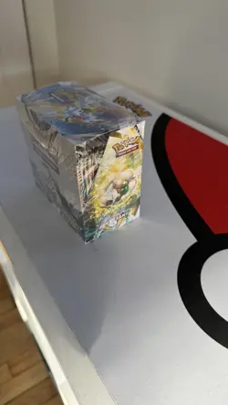 Pokemon - Brilliant Stars Sealed Booster Box - SWSH09: Brilliant Stars - Image 2