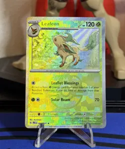 Leafeon (Master Ball Pattern) 005/131 Sv: Prismatic Evolutions Holo Pokemon TCG - Image 1
