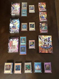 Vintage Yugioh lot STARTER PACK SETS + Dark Magican/Blue-Eyes (and 500 Commons) - Image 1