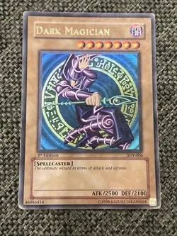 YU-GI-OH! 2002 DARK MAGICIAN 1ST EDITION SDY-006 HP - Image 1