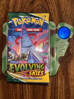 22.7g VERY HEAVY Evolving Skies Booster Pack Sword & Shield Pokemon New/Sealed - Image 1