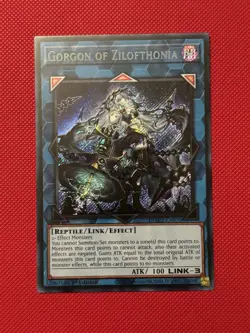 Yugioh! Gorgon of Zilofthonia DUAD-EN050 - Secret Rare 1st Edition Near Mint - Image 1
